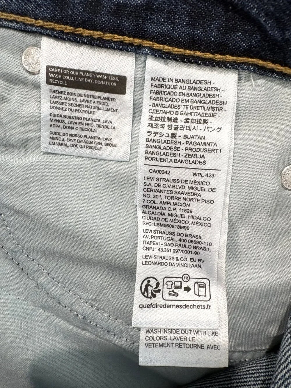 Levi’s '94 Baggy Jean Shorts Mid Rise 100% Cotton Blue Size 29 NEW